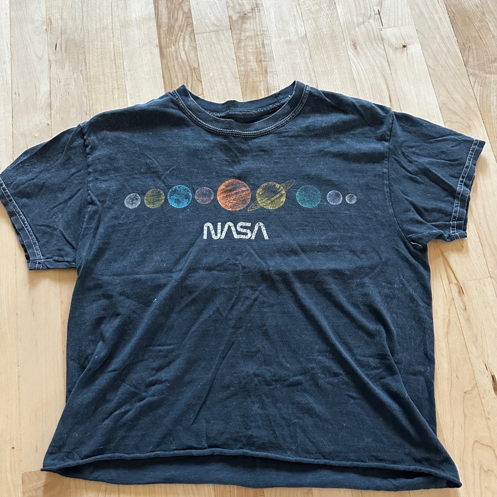 3/$20 ✨ - Vintage NASA Planets Graphic Tee